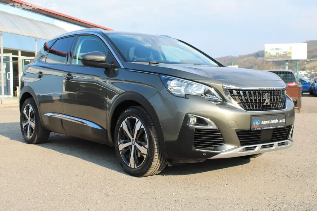 Peugeot 3008 1,2 PureTech 1.MAJ,ČR,ALLURE,2017 - fotka 3