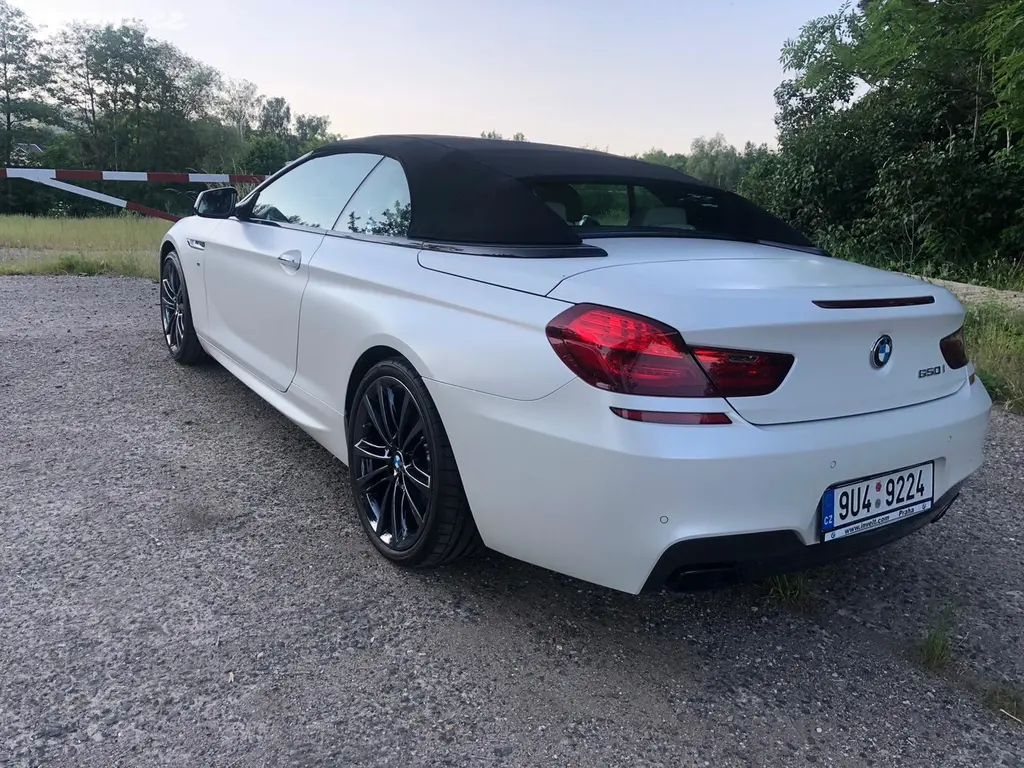 BMW Řada 6, 650i , 27000 km! Nutné vidět - fotka 5