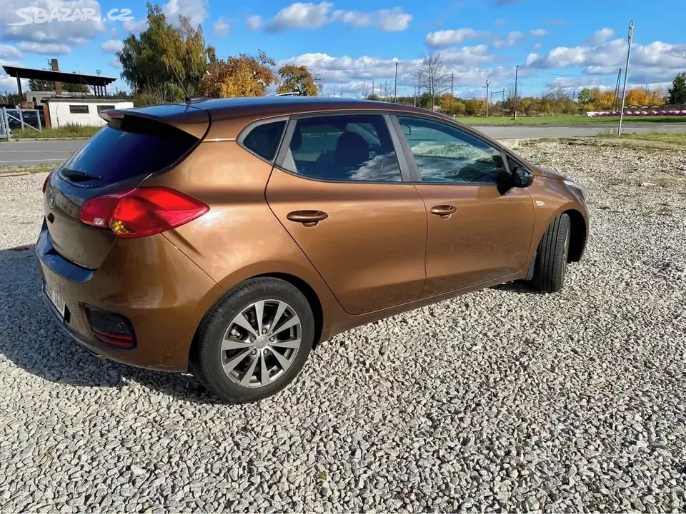 Kia ceed 2 majitel ČR původ - fotka 3