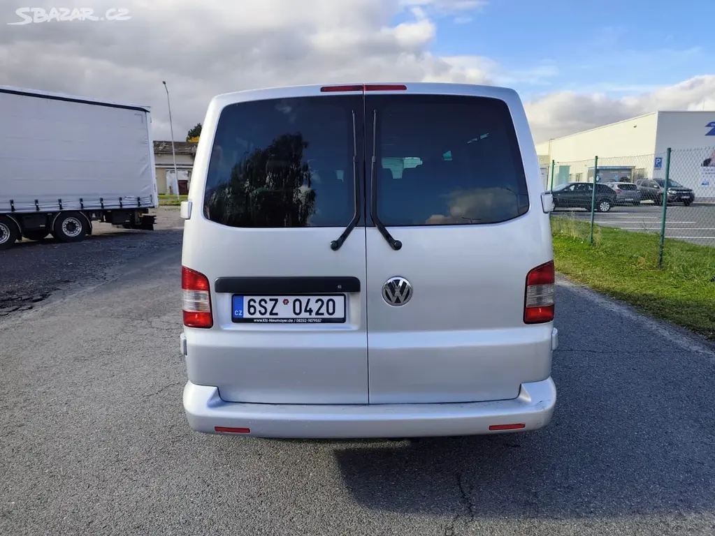 Volkswagen T5 Caravelle, 2.5 TDI 128 kW 4x4 - fotka 6