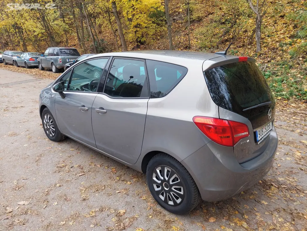 Opel Meriva B 1.4 16V, 88kw, rok 2011.. - fotka 3