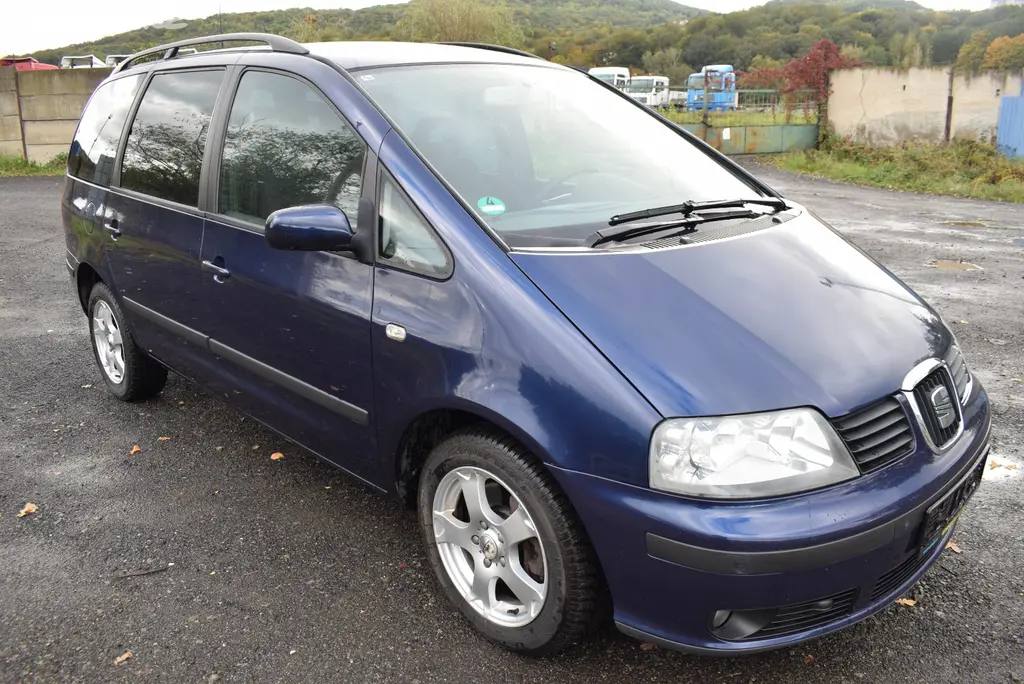 Seat Alhambra 1,8T 20V 7MÍST - fotka 2