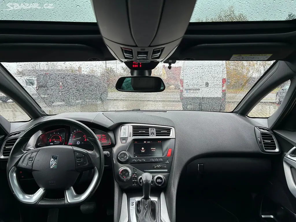 Citroën DS5, 2.0BHDI 180 AT6* SO CHIC*DS60 - fotka 2