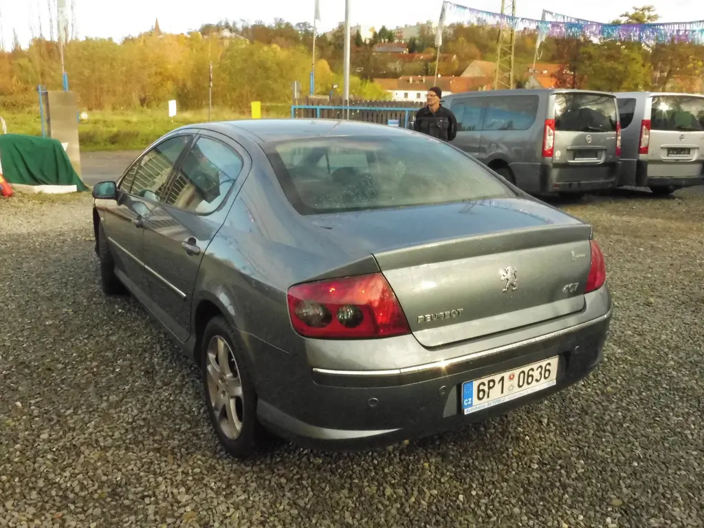 Peugeot 407, 2,2 125 kW - fotka 3