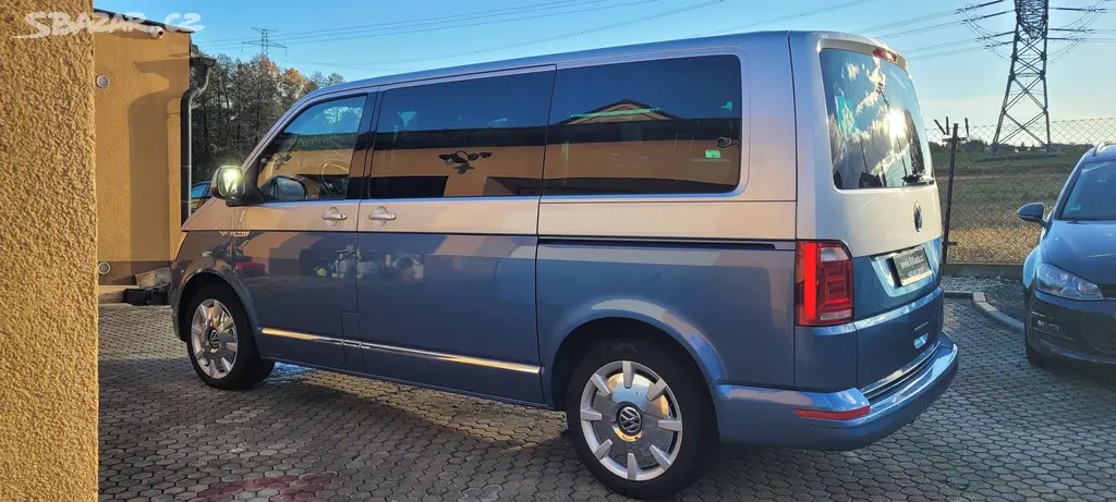 VW Multivan T6 2,0TDi 150kW DSG 4x4 7.mistný - fotka 6