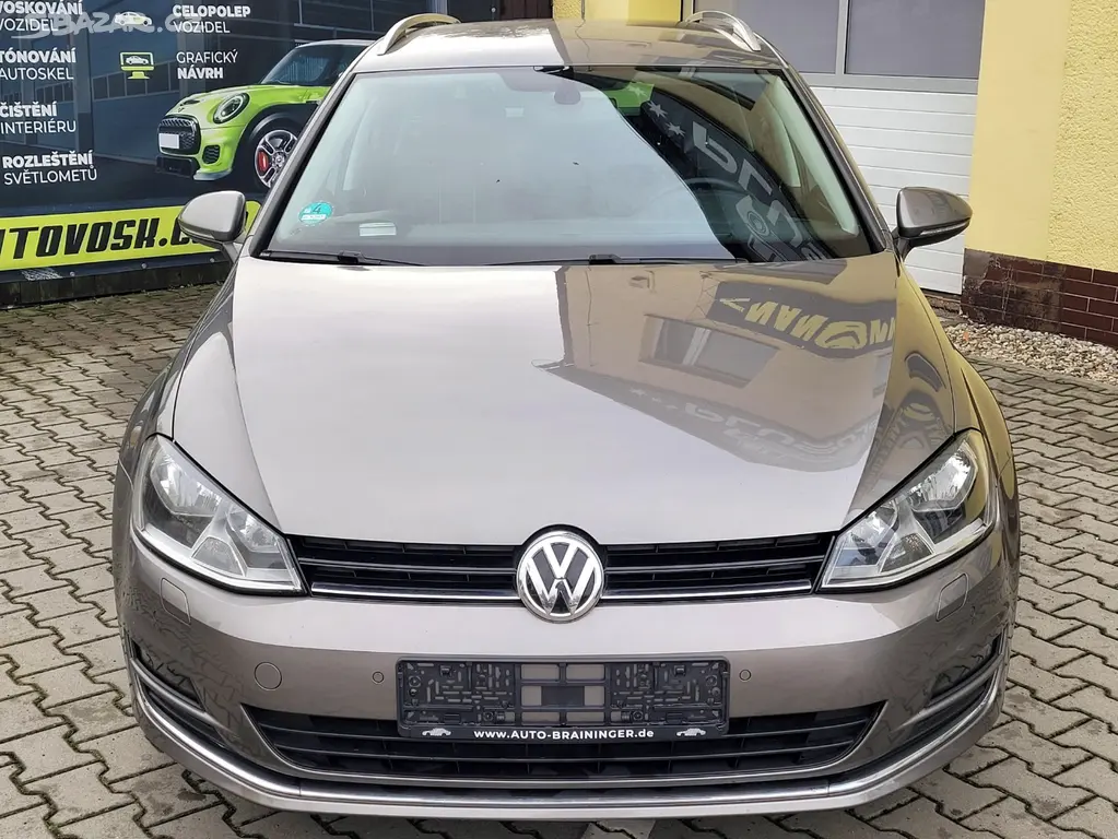 Volkswagen Golf, 1,2 TSi LOUNGE 81kW SERV.KNÍŽKA - fotka 2