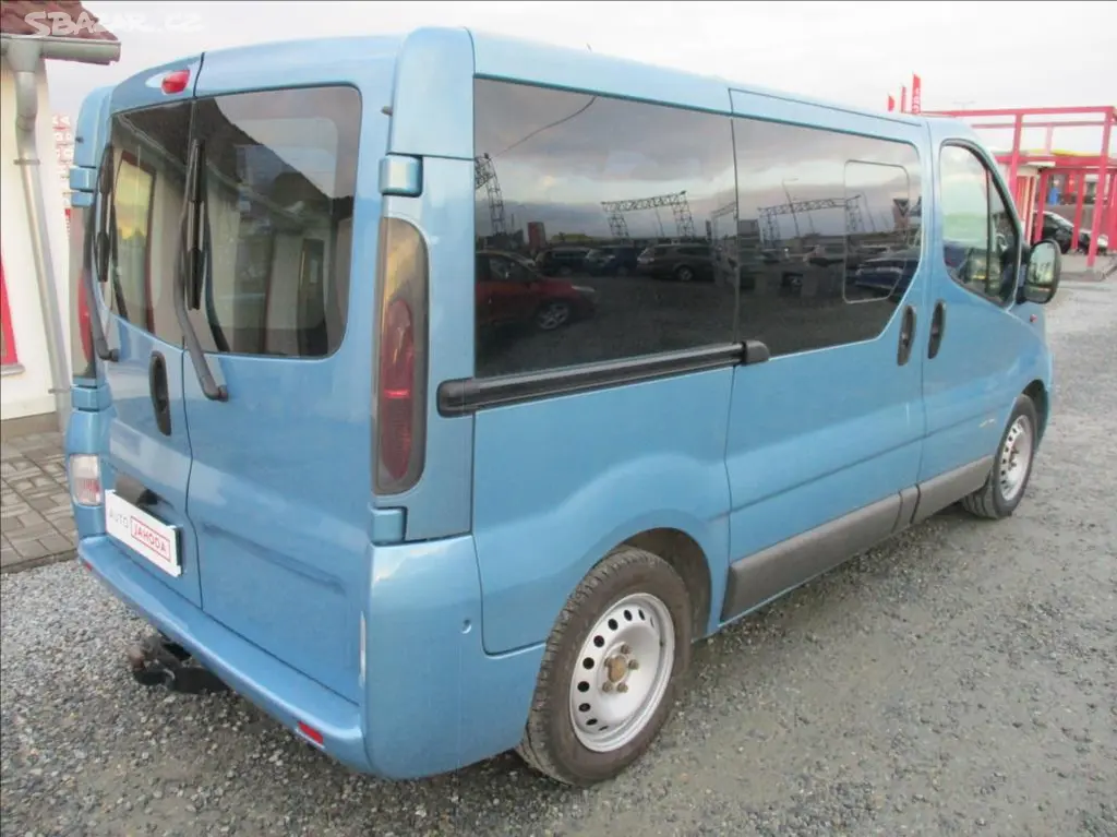 Renault Trafic, 2,5 DCi, 8 míst, klima, tažné, - fotka 5