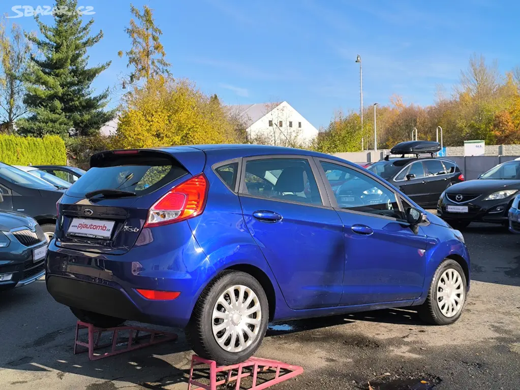Ford Fiesta 1.25i 60kW Trend,Klima,2 majitel - fotka 6