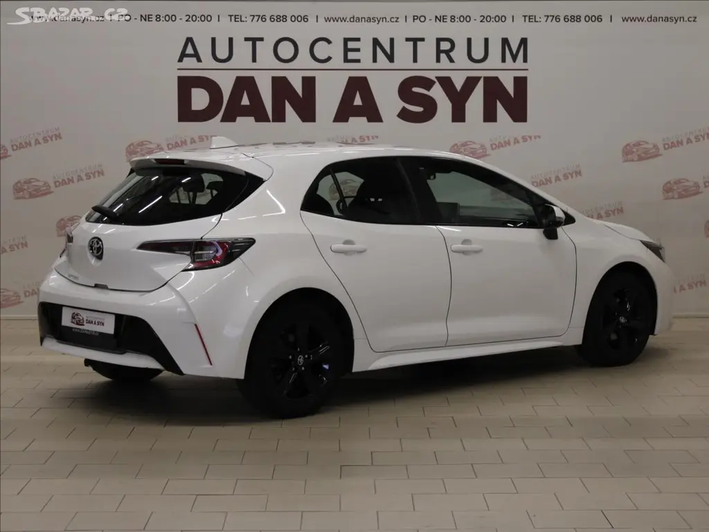 Toyota Corolla, 1,2 Turbo, 1.majitel - fotka 4