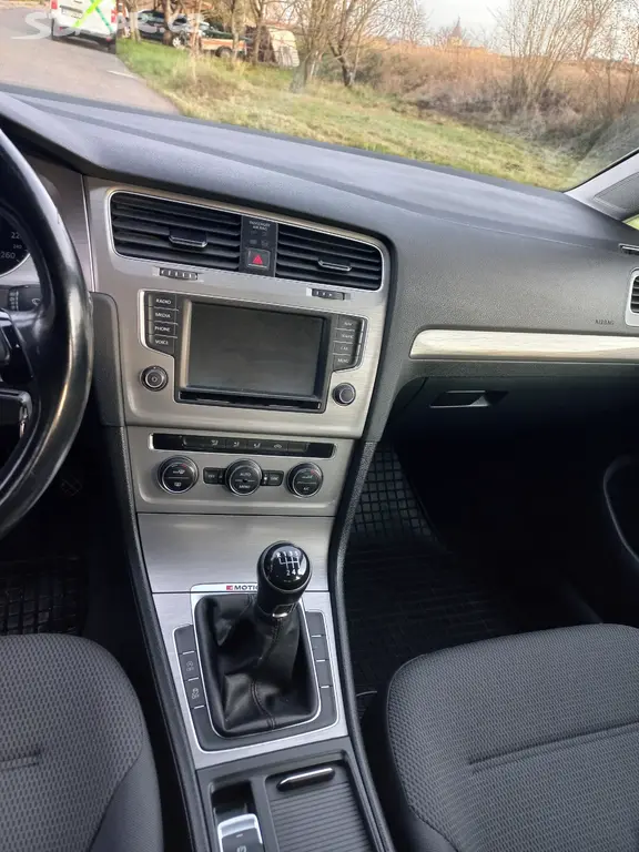Vw golf VII 4x4 2016 klima, navi - fotka 4