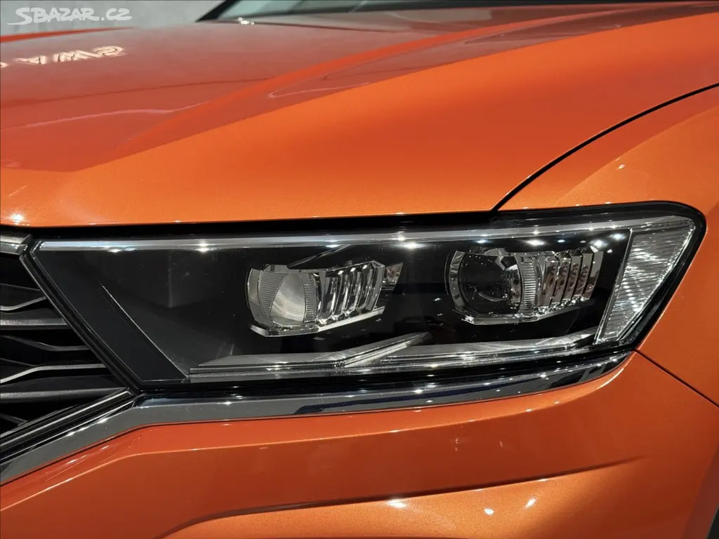 Volkswagen T-Roc, 1,5 TSi DSG United LED Assist - fotka 6