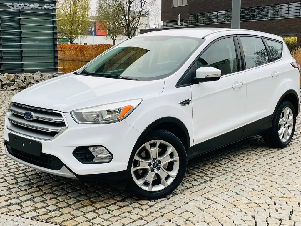 Ford Kuga, 2.0TDCi MANUÁL FACELIFT 2WD - fotka 3