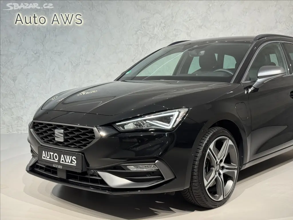 Seat Leon, 1,4 TSi e-Hybrid FR Line LED - fotka 5