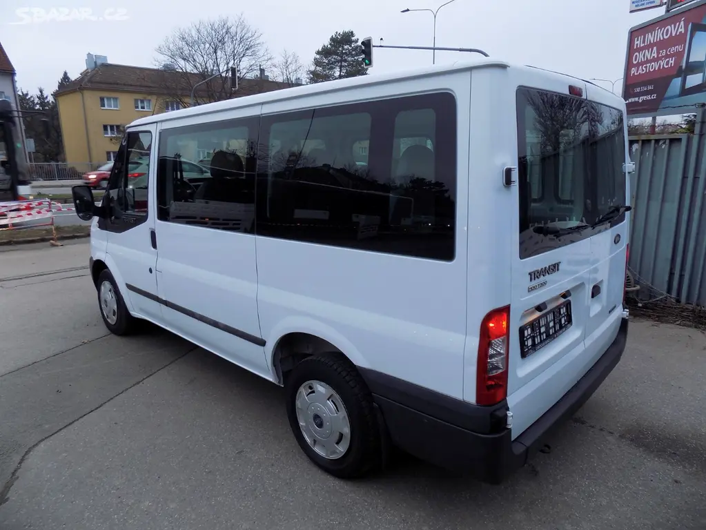 Ford Transit 2.2 TDCI SWB TREND AC 9 MÍST - fotka 4