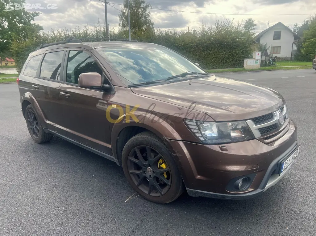 Fiat Freemont 2.0MJT 125kW 7 míst 4x4 rv 2013 - fotka 2