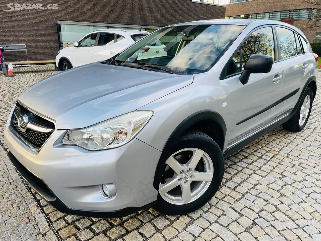 Subaru XV, 1.6i 4x4 MAN SENZORY SERVISKA - fotka 3