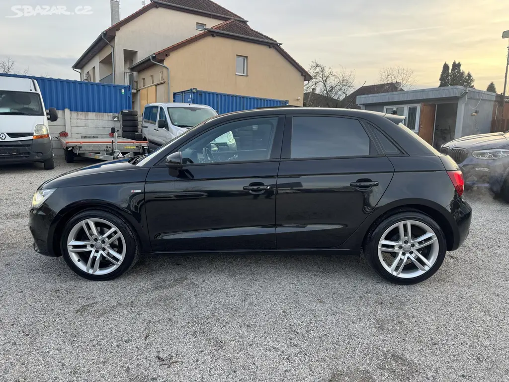 Audi A1, 1.4 TFSi 90 KW S-Line 109000km - fotka 5