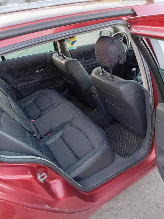 Renault Laguna 1.8-16V-r.v.2003 STK do 19.11.2027 - fotka 6