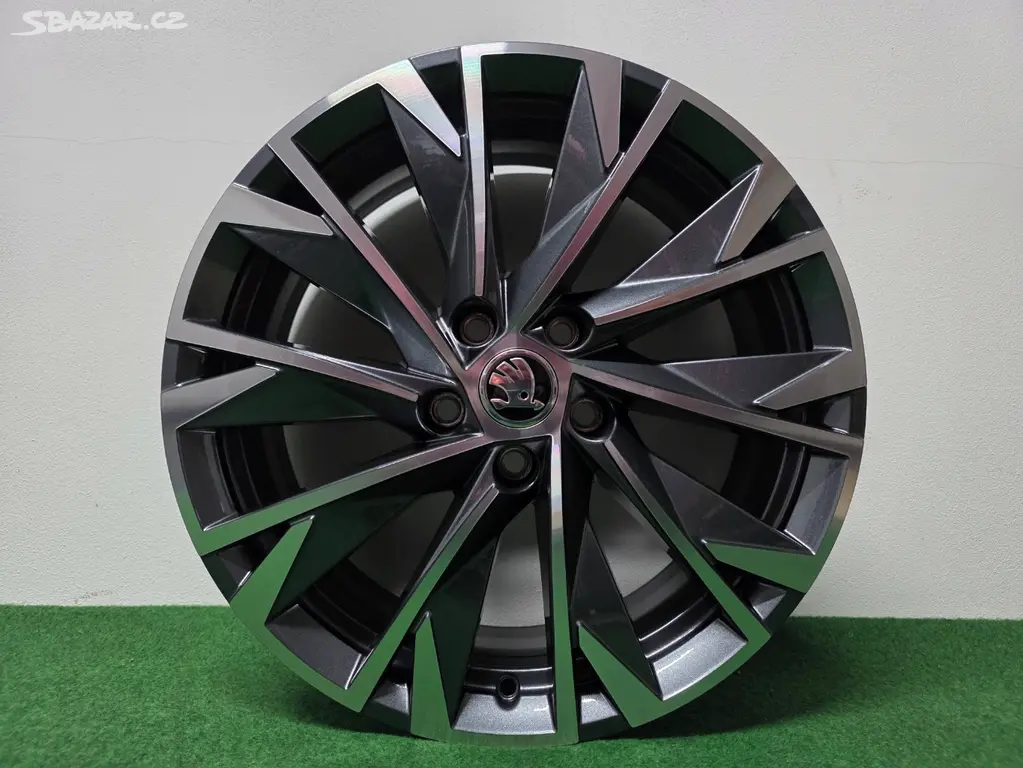 Škoda Karoq Alu kola 18 Originál Nové 57A601025 AL