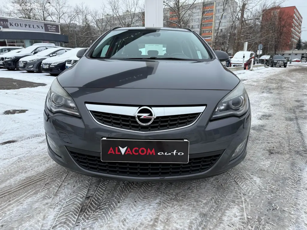 Opel Astra, 1.7 CDTi 81kW - fotka 3