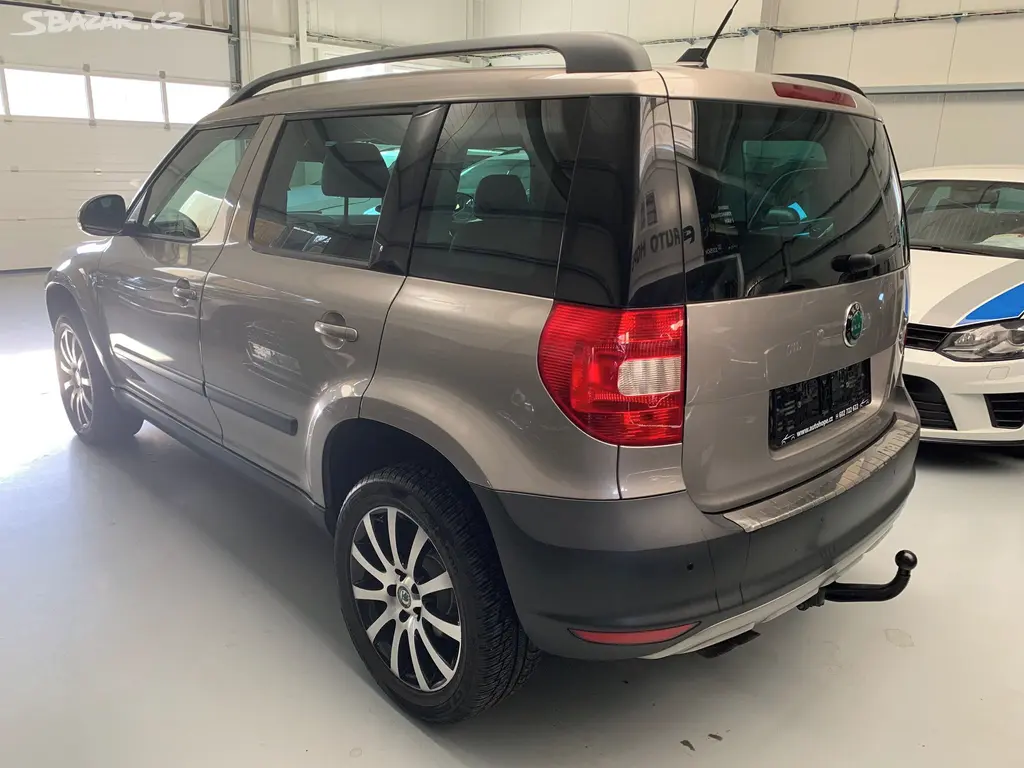 Škoda Yeti, 2.0 TDI DSG 4x4 Elegance - fotka 4