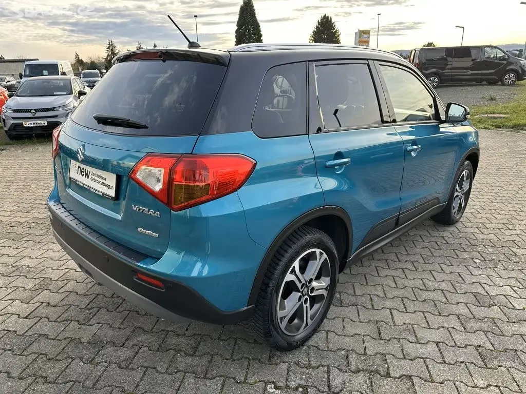 Suzuki Vitara 1.6 VVT Comfort+ 4x4 - 120 PS - fotka 4