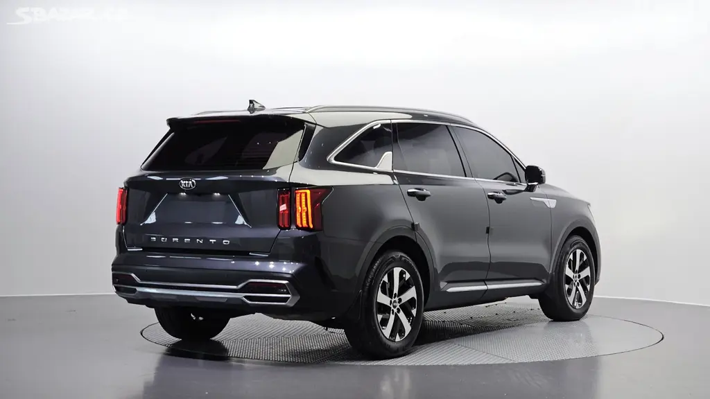 2021 KIA SORENTO 2.2CRDi FWD - fotka 2