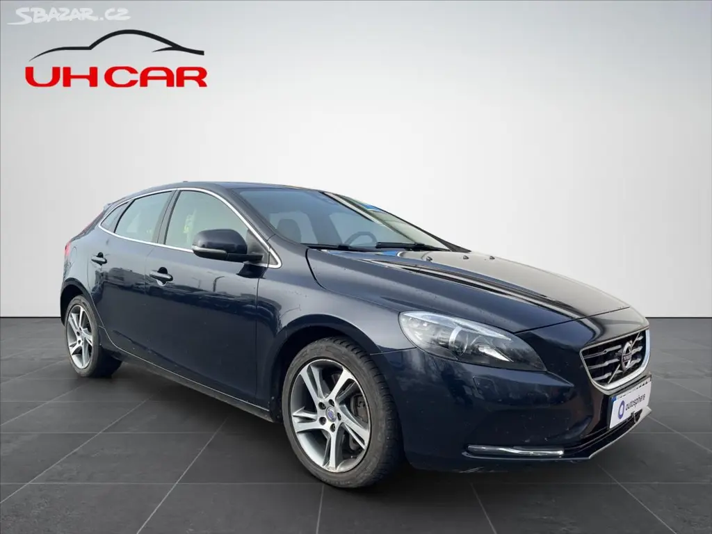 Volvo V40, 2,0 110kW NOVÁ SPOJKA, xenony - fotka 3