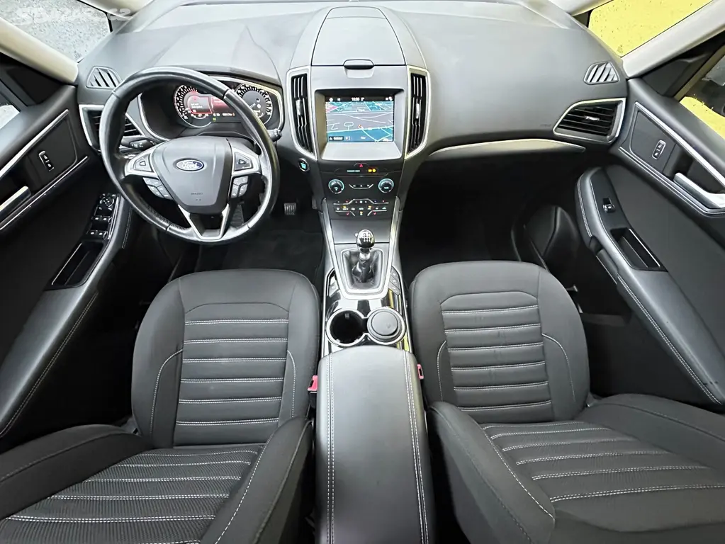 Ford Galaxy 1.5/118kW TITANIUM 7.Míst r.v. 2016 - fotka 6