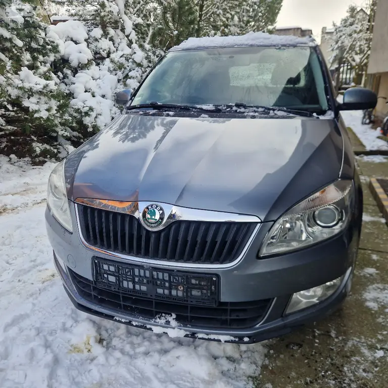Škoda Fabia Combi 1.2 TSI 63 kW Style r.v 2012 - fotka 3