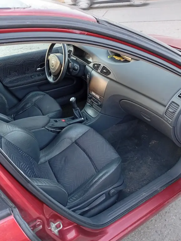 Renault Laguna 1.8-16V-r.v.2003 STK do 19.11.2027 - fotka 5