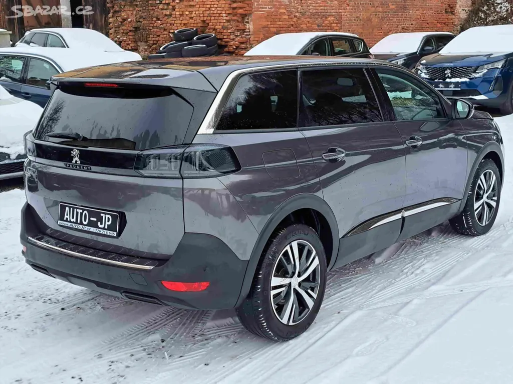 Peugeot 5008, 1,2 PT ALLURE LED ALU PDC NAVI - fotka 4