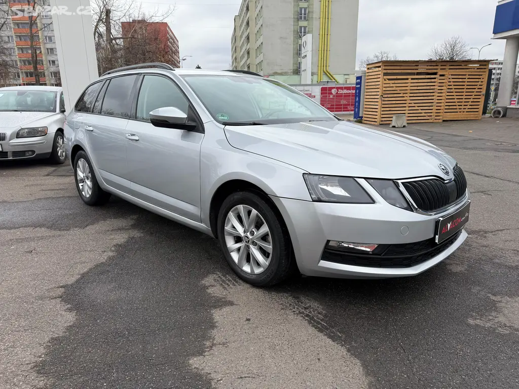 Škoda Octavia, 1.6 TDi DSG - fotka 4