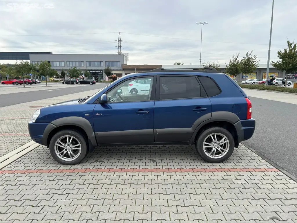 Hyundai Tucson 2.0 CRDi 103kw po 1maj v ČR NAVI - fotka 6