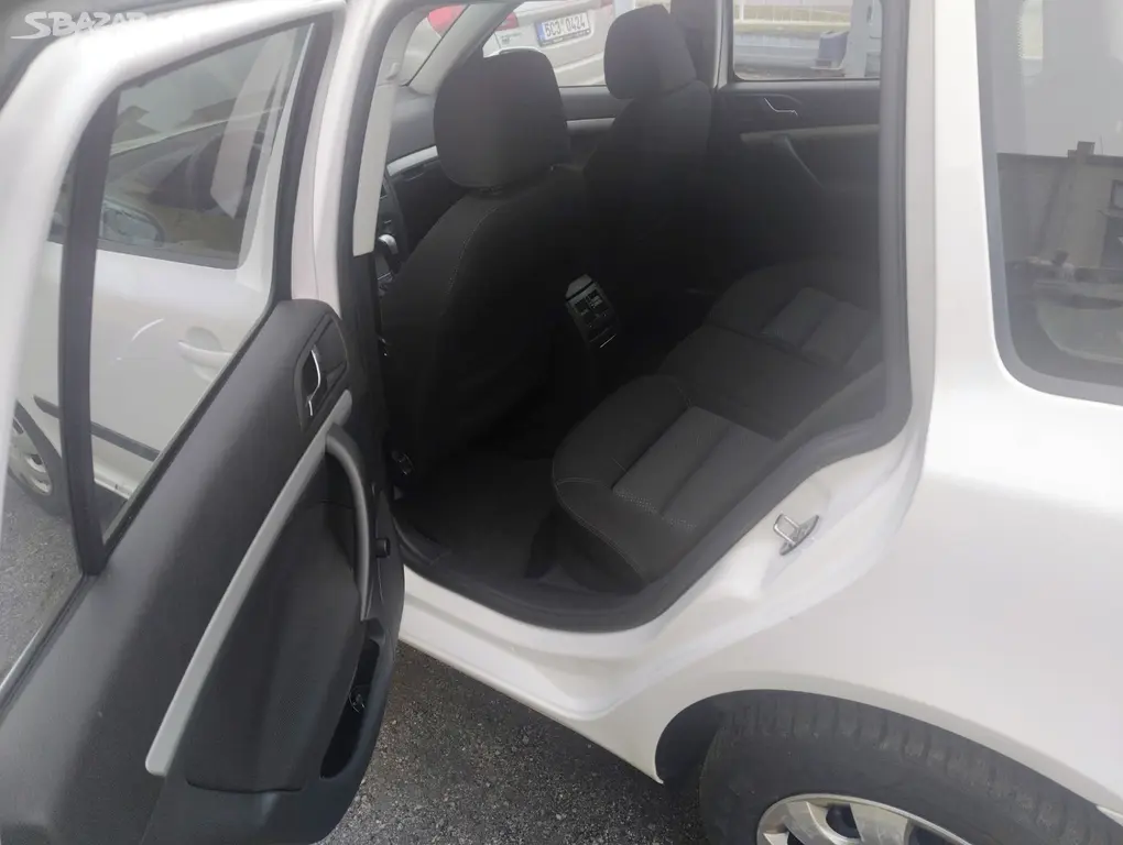 Škoda Octavia 2 Combi 1.9 TDI, 4x4, 77KW, r.v.2008 - fotka 6