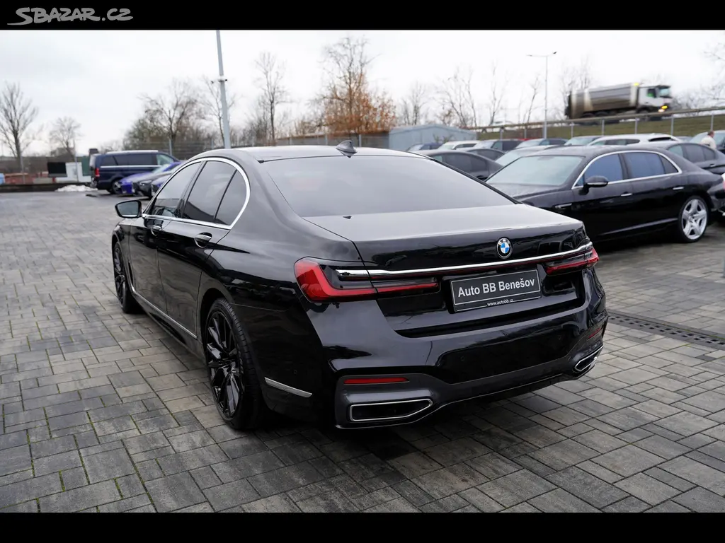 BMW Řada 7, 740d xDrive/9AT/Lasery/Mpaket - fotka 4