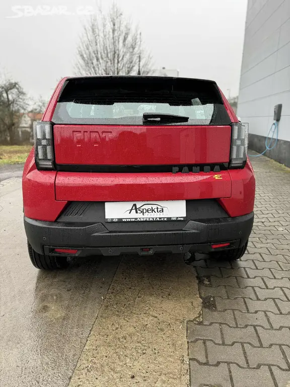 Fiat Grande Panda Electric, Grande Panda Electic RED 44kWh - fotka 6