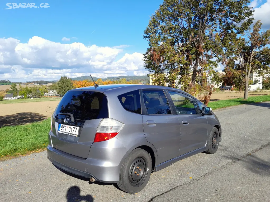 Honda Jazz 1.4 i-VTEC ve výbavě SPORT - ÚSPORNÝ - fotka 4