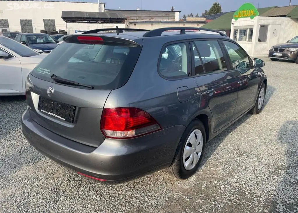 Volkswagen Golf 1.2 TSI KOMBI benzín manuální - fotka 4