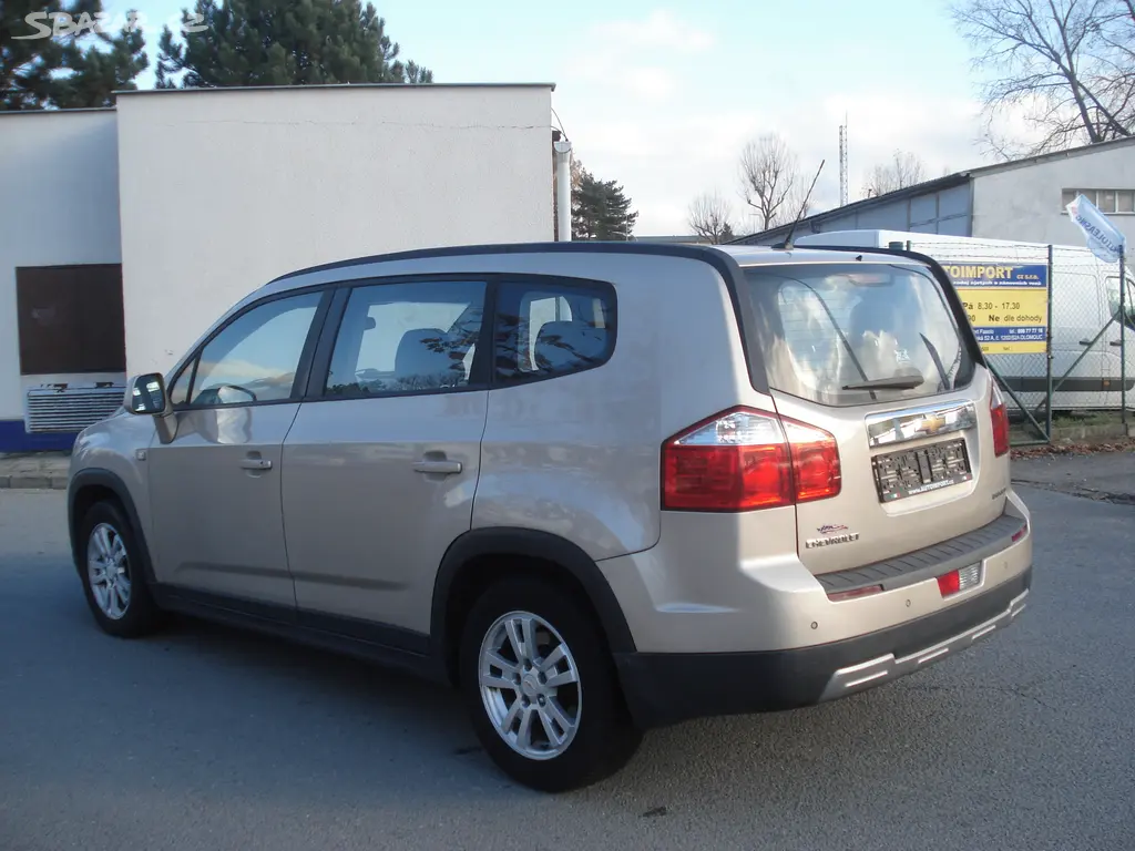 Chevrolet Orlando, 2.0 CDTi 7 MIST - fotka 2
