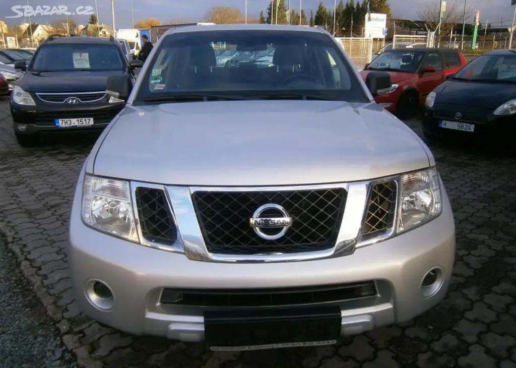 Nissan Pathfinder 2.5DCi 140kw,4x4,serviska nafta - fotka 2