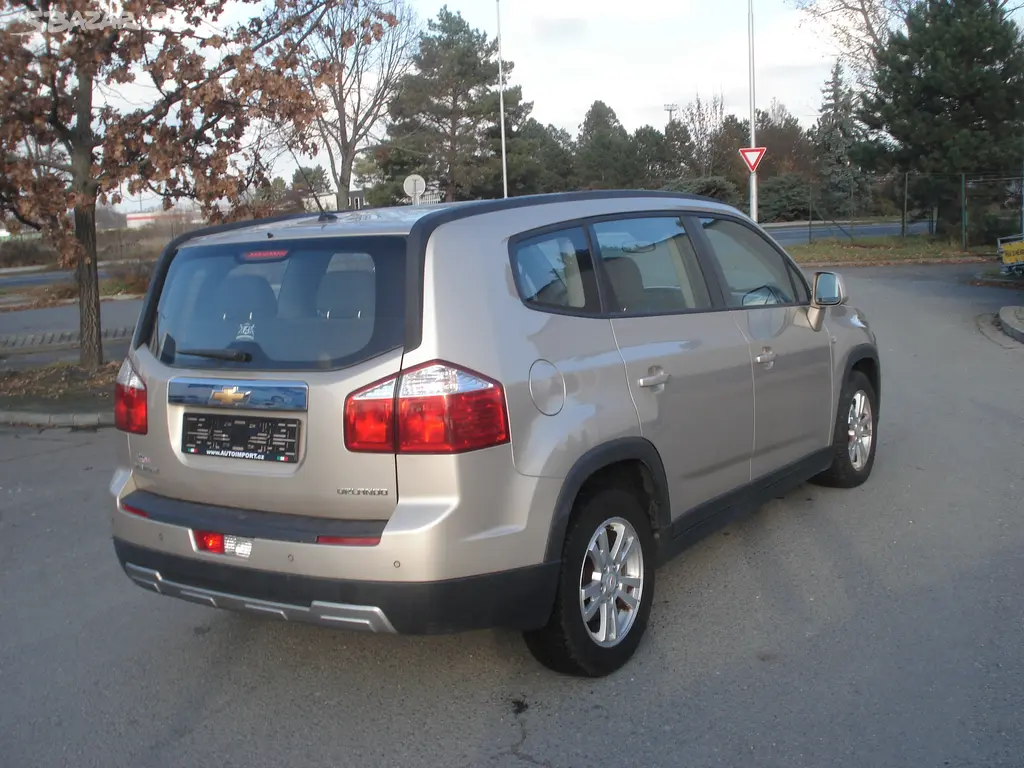 Chevrolet Orlando, 2.0 CDTi 7 MIST - fotka 4