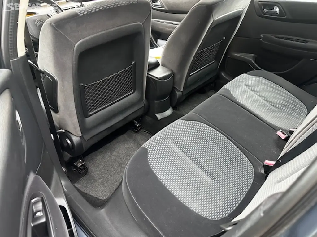Citroen c4 1.6HDi automat, r.2007, 2.maj. klima - fotka 4