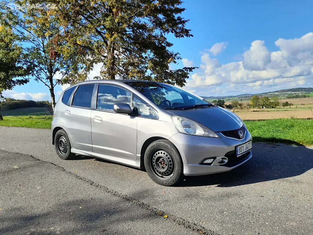Honda Jazz 1.4 i-VTEC ve výbavě SPORT - ÚSPORNÝ - fotka 3