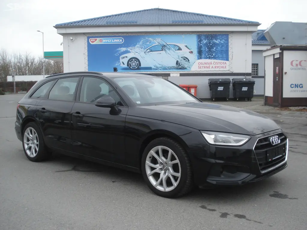 Audi A4, 35 TDi NAVI S-TRONIC FACELIFT - fotka 5