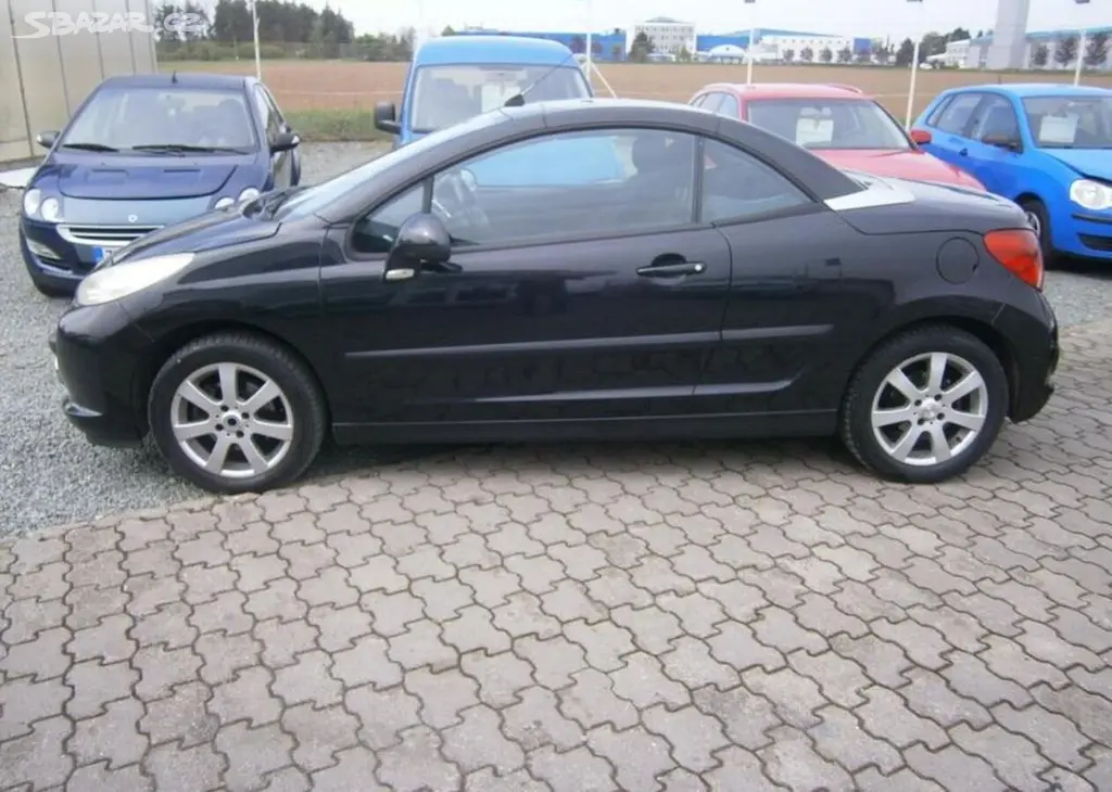 Peugeot 207 CC 1.6i serviska benzín manuální - fotka 4