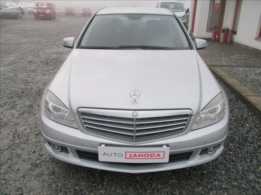 Mercedes-Benz Třídy C, 1,8 C180 K, NAVI, serviska, - fotka 2