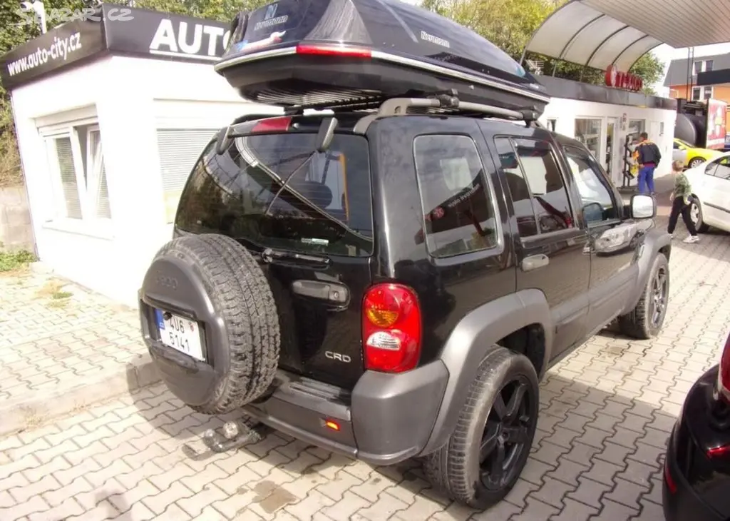 Jeep Cherokee 2,5 CRD 4x4 Limited Edition nafta - fotka 6
