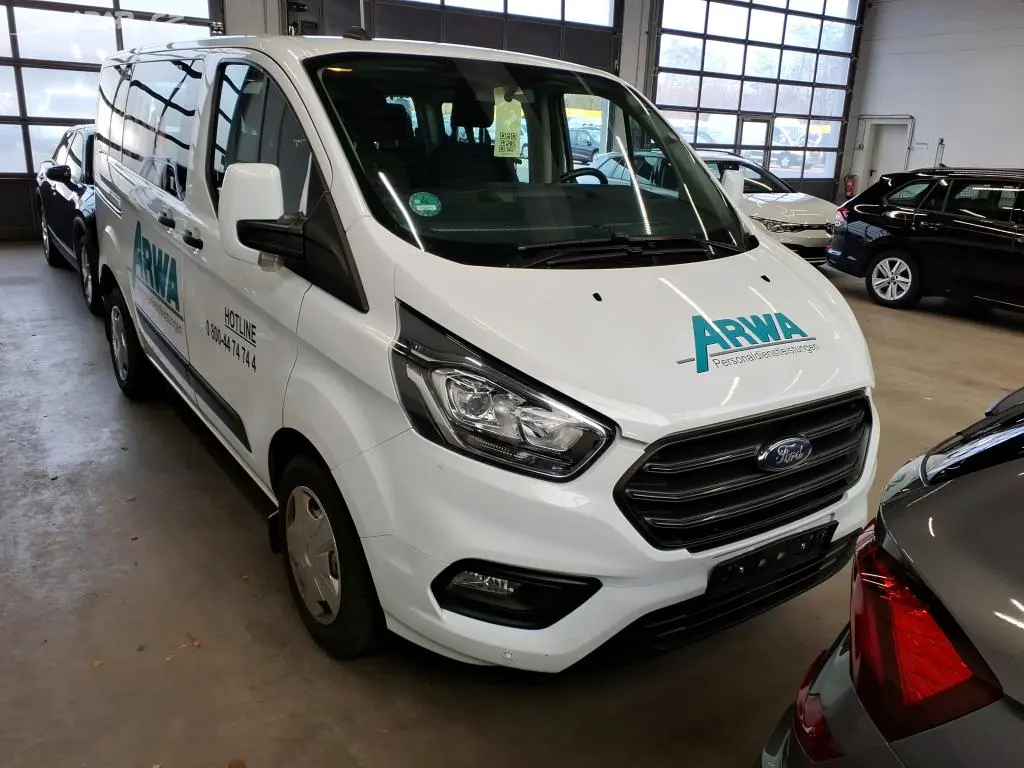 Ford Transit Custom 2,0TDCi 9Míst - fotka 2