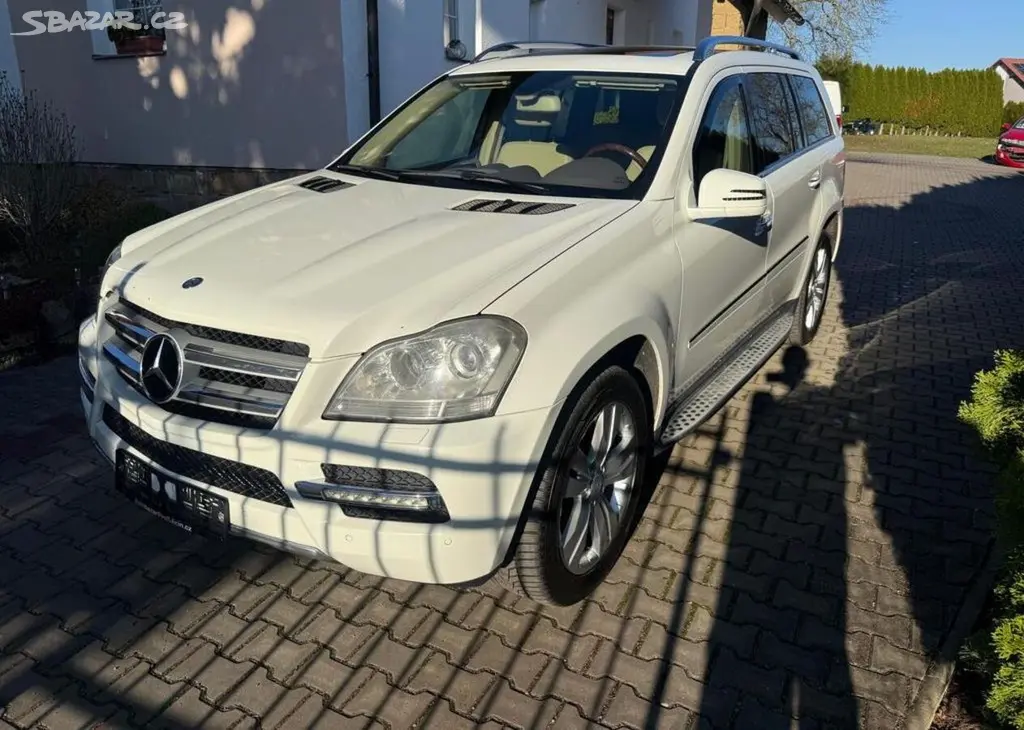 Mercedes-Benz GL 450i /250kw 4x4 7 Míst Tažné - fotka 4